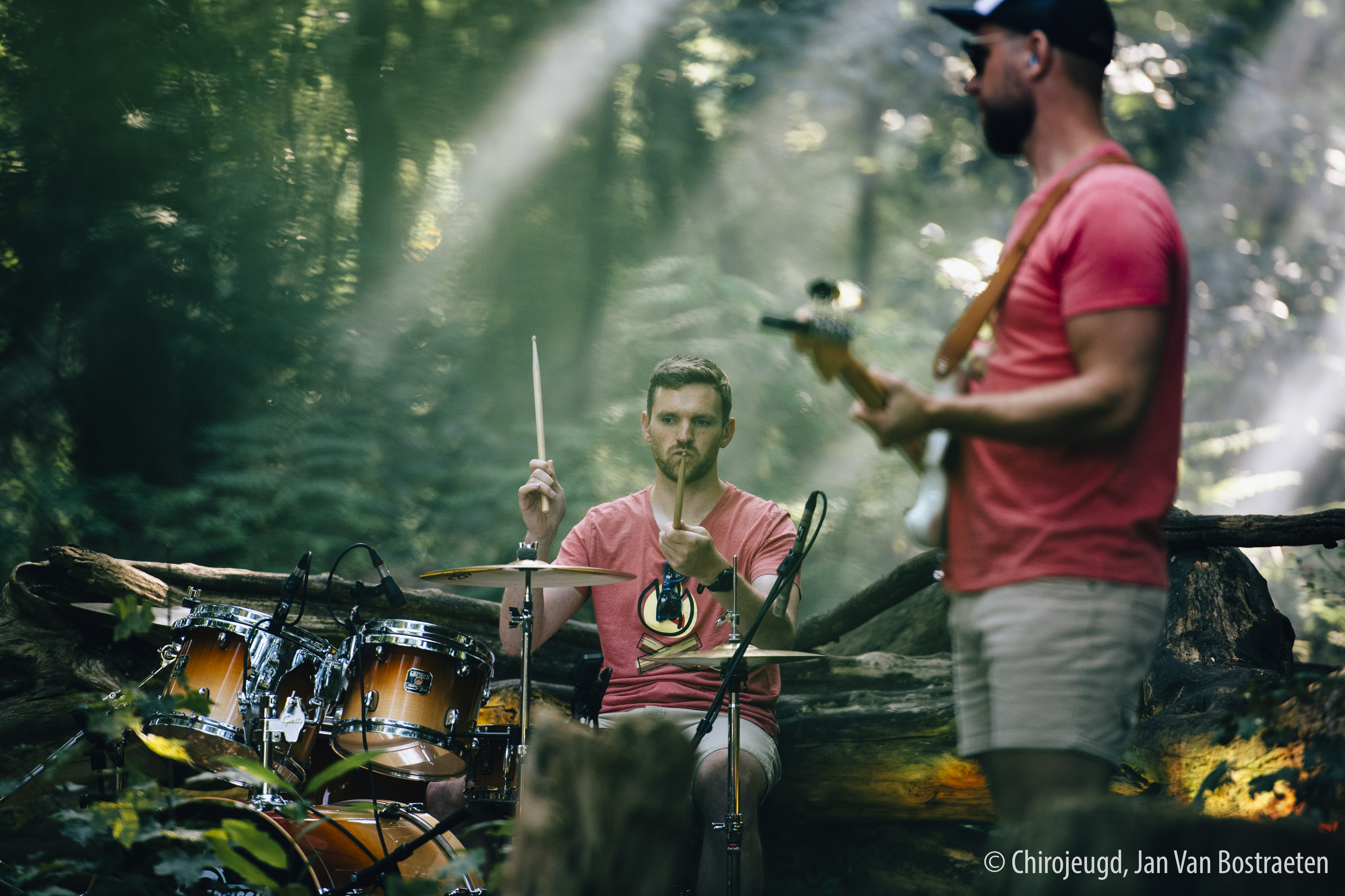 Band Ambriage on air