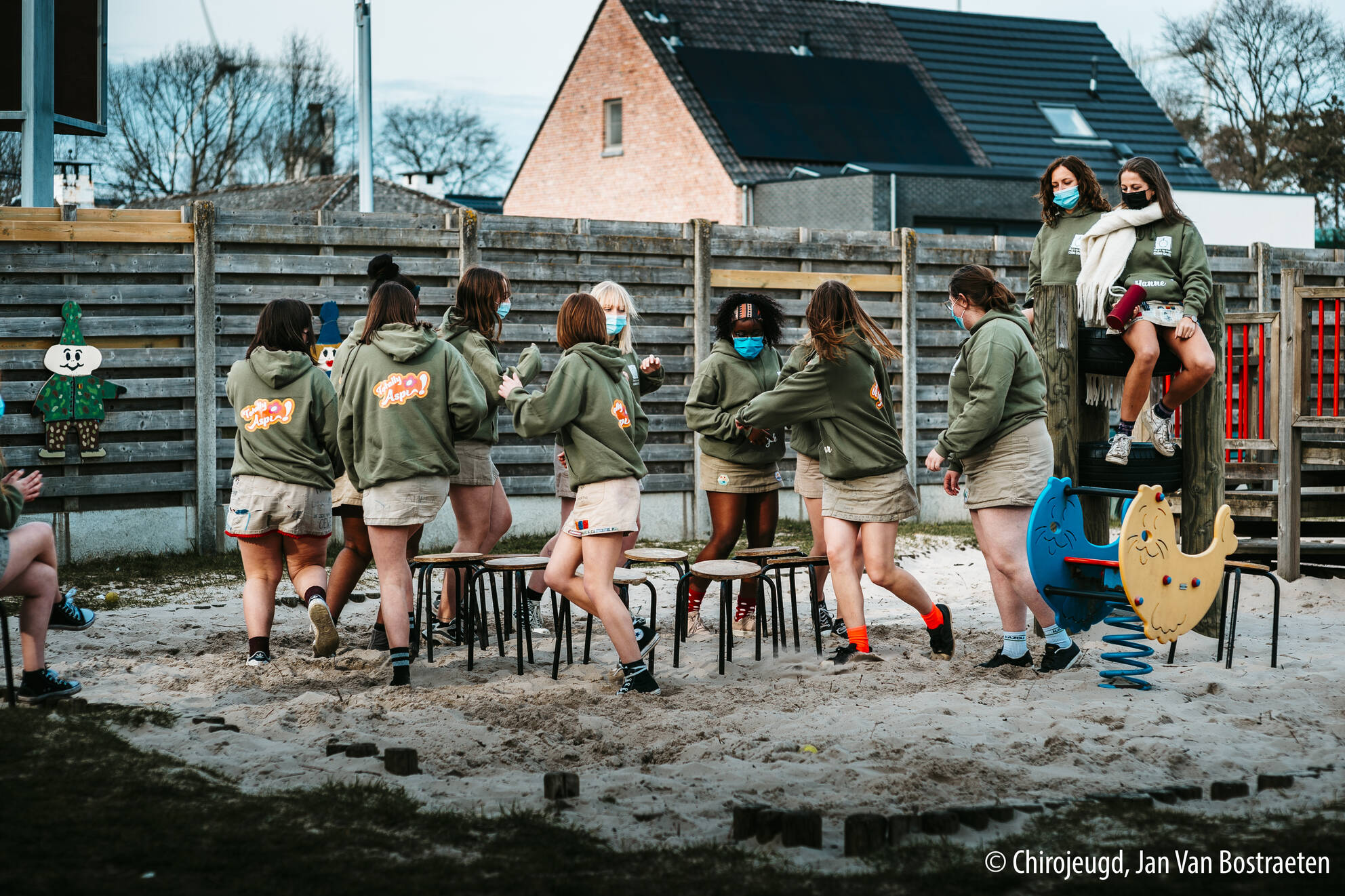 Aspi's die stoelendans spelen
