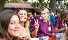 Chiroleiding aan tafel op kamp