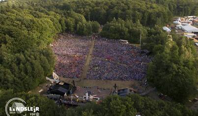 Massamoment op National Camp