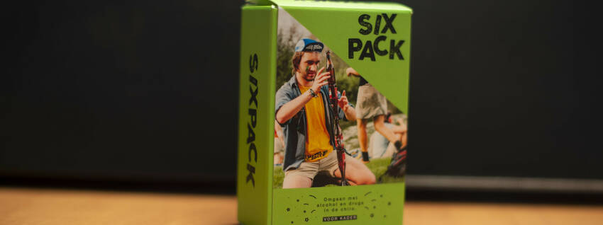 Sixpack kaartspel in verpakking