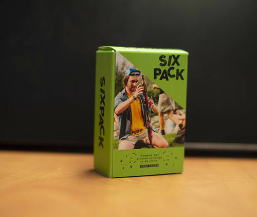 Sixpack kaartspel in verpakking
