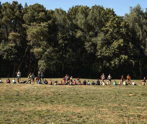 Spelende groep kinderen
