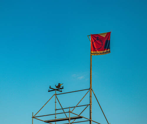 Sjorring met vlag