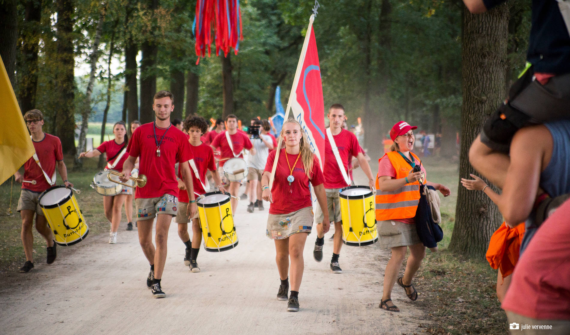 Hier zie je de fanfare van Chiro Duffel-Oost op krinkel 2016.