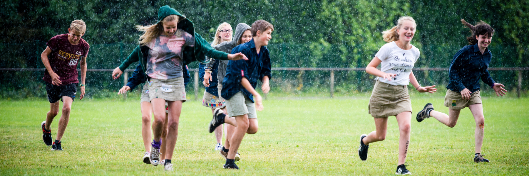 Spelen in de regen